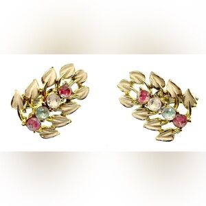 Vintage Coro SilverTone White Enamel ClipOn Earrings Leaf Design Pastel Crystals